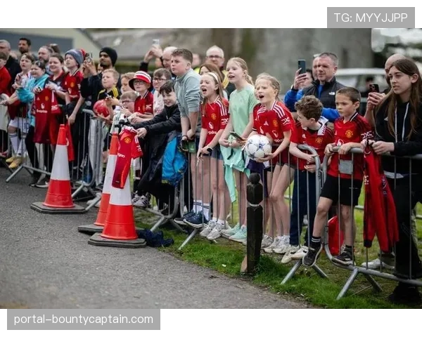 曼联客场挑战切尔西，争四关键战役